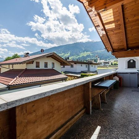 Апартаменты Haus Rudi Рид-им-Циллерталь Экстерьер фото